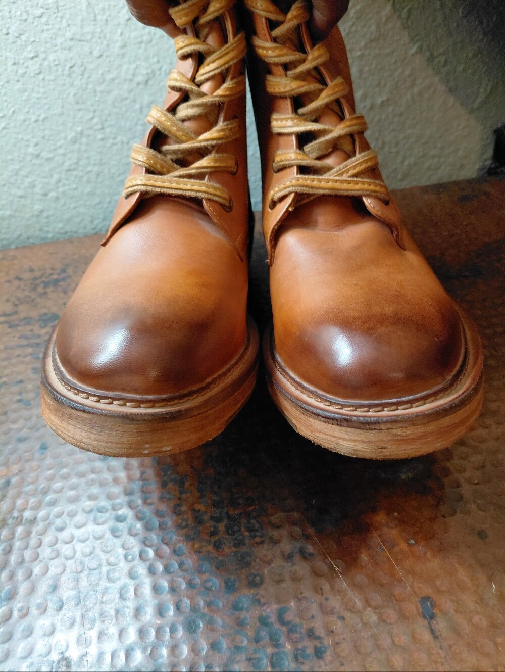 Vintage Foundry Co. Sz. 8 Tan Leather Sadelle Lace Up Boots - Picture 8 of 16